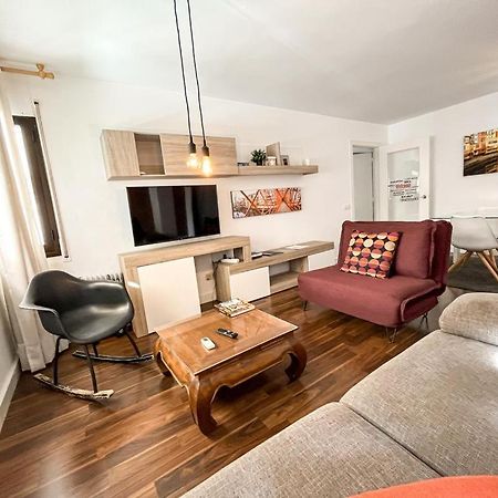 Apartamento para 4 con terraza privada en el centro Girona Bagian luar foto