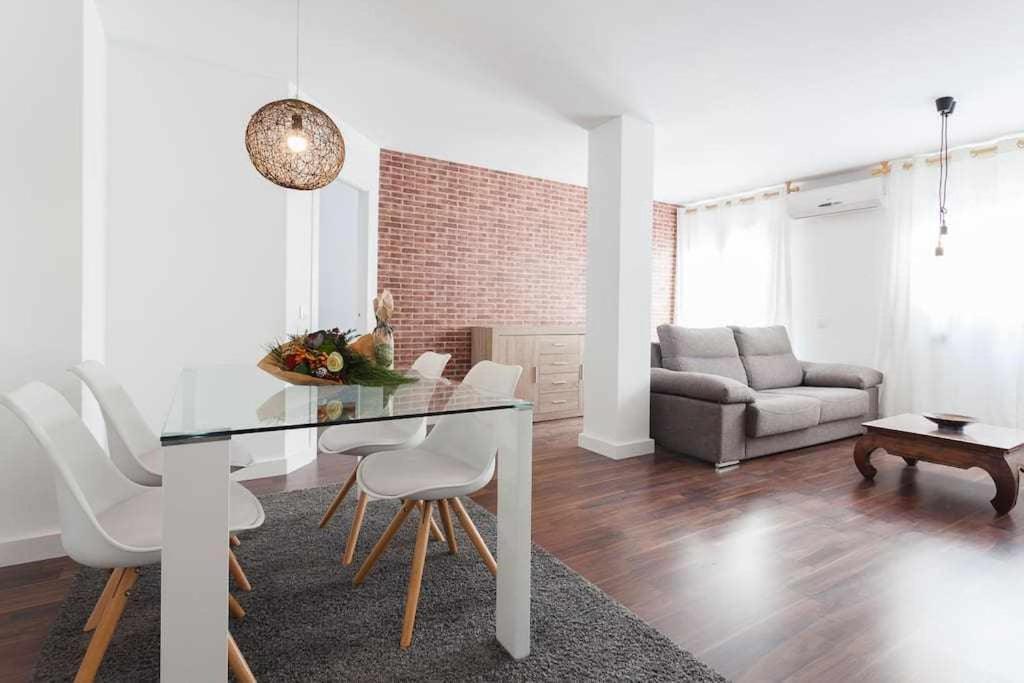 Apartamento para 4 con terraza privada en el centro Girona Bagian luar foto