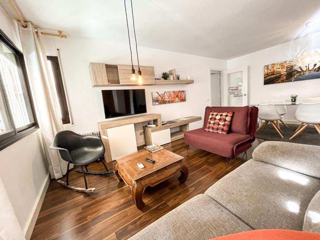Apartamento para 4 con terraza privada en el centro Girona Bagian luar foto