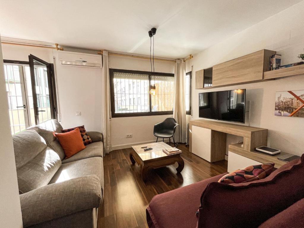Apartamento para 4 con terraza privada en el centro Girona Bagian luar foto